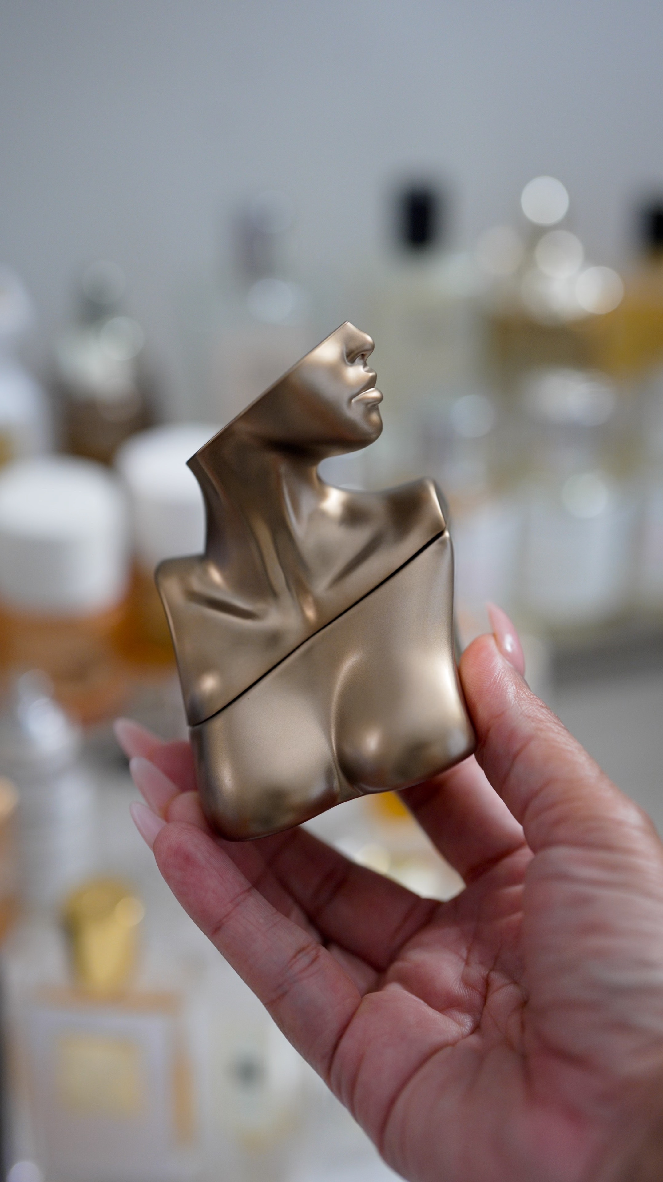 Love the notes of sugared petals, creamy vanilla, and warm musks.
Has anyone tried her new perfume called “YOUR TURN EAU DE PARFUM” that’s shaped like a pair of dice?

#LTKBeauty #LTKOver40