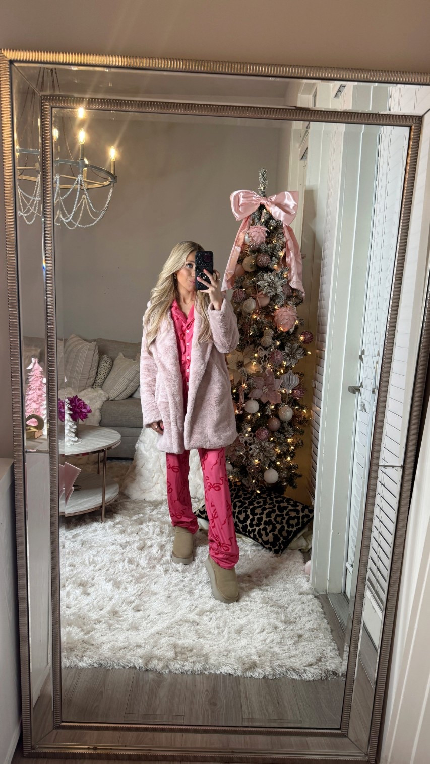 Santa gift exchange pajama party. These pink bow pajamas are perfect for the holidays and would also be cute for Valentine’s Day for a Galentine’s pajama party 

#LTKHoliday #LTKGiftGuide #LTKootd