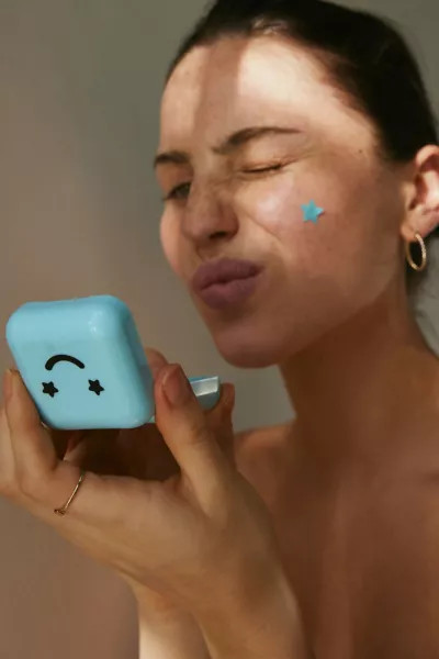 Starface Hydrocolloid Pimple Patch & Compact Case Set | Urban Outfitters (US and RoW)