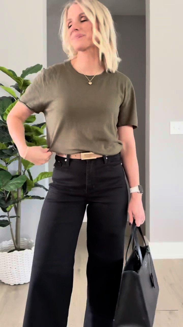These @Target jeans feel like they are high end, but are only $28! I paired them with an olive tee, tan belt, and brown boots 🤎 I’m wearing a 2/short in the jeans. I sized up!