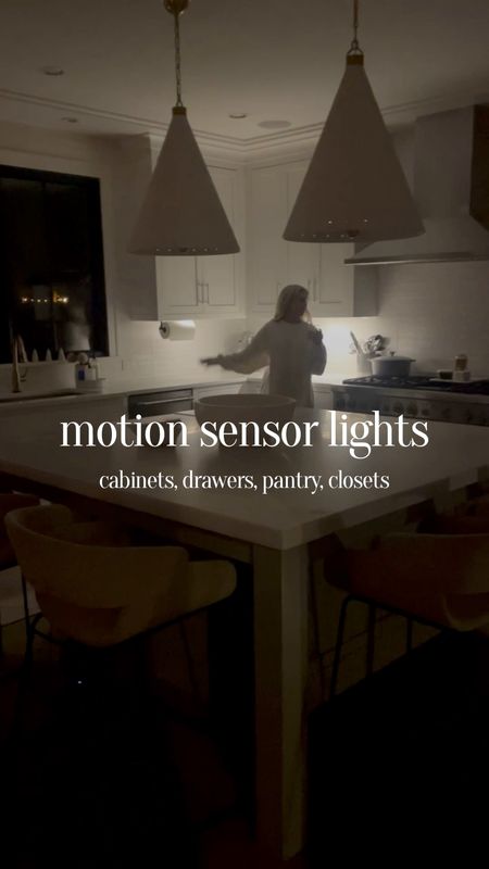 Motion sensor lights - chargeable & magnetic 