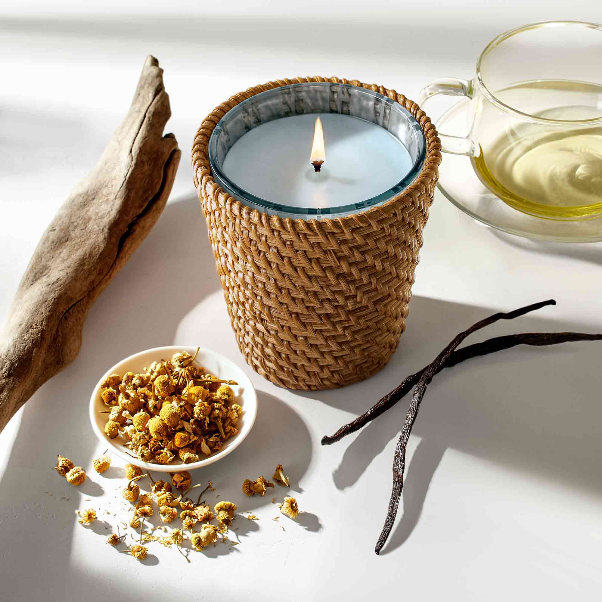 Rattan Driftwood & Chamomile Classic Candle | NEST Fragrances