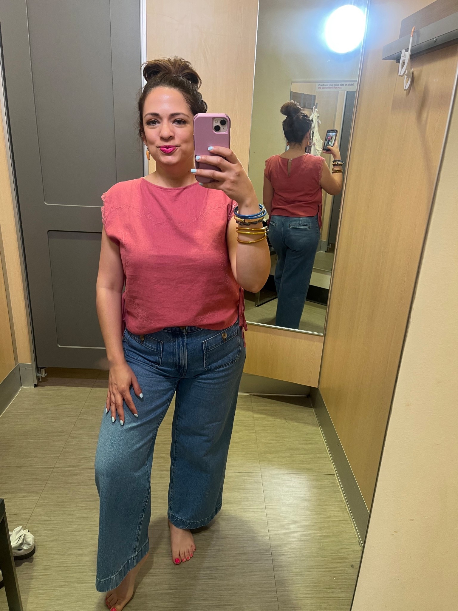 The cutest tie top size xs love the style and fit on sale for $17



#LTKSaleAlert