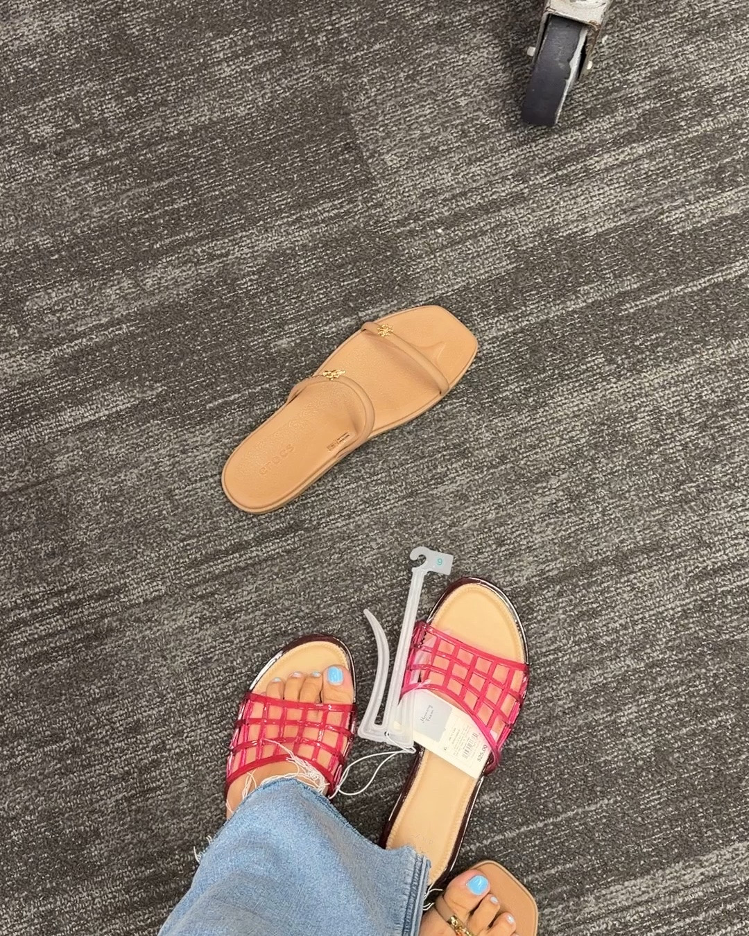 @target #ad #sponsored Mama got her some new jelly sandals today at Target! I felt like they ran a bit snug but I’m an 8-8.5 and the 9 was the only size available to try on and they fit me roomy. #jellys #jellysandals #targetsandals

#LTKSaleAlert