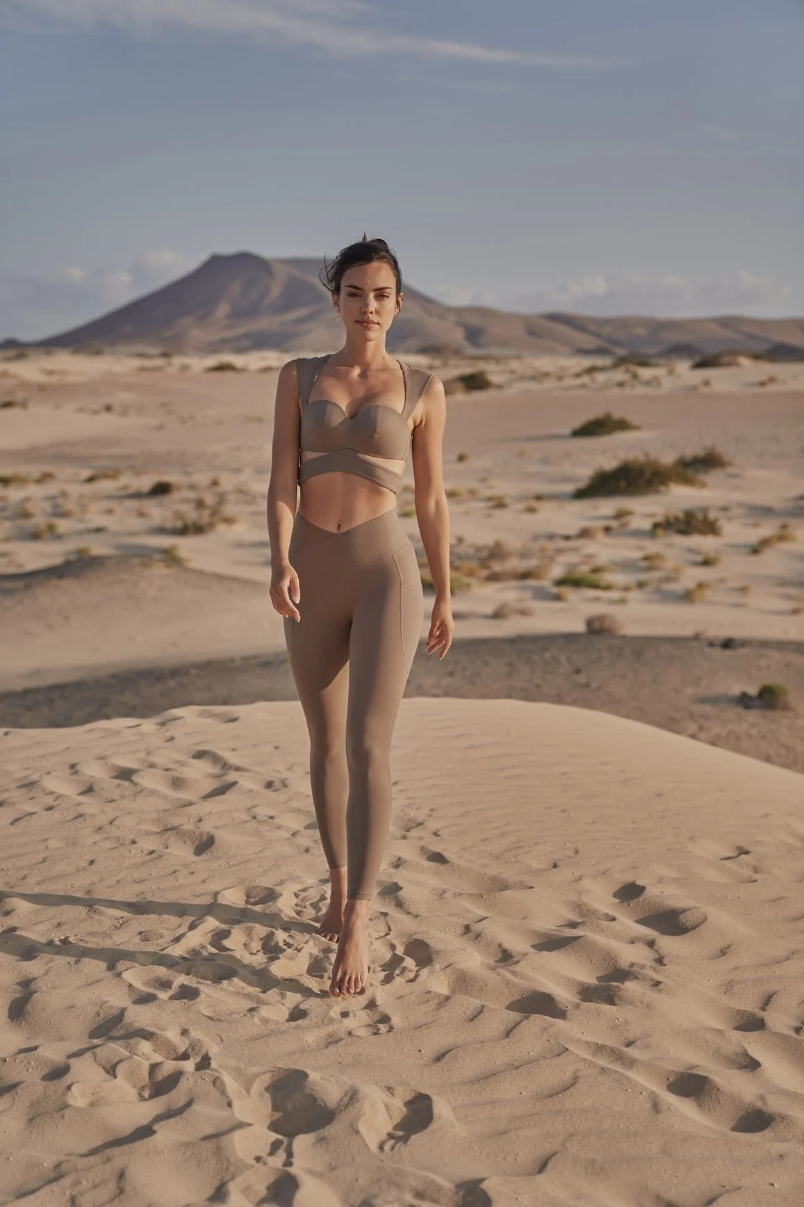 V-Waist Utility Legging | WISKIIACTIVE