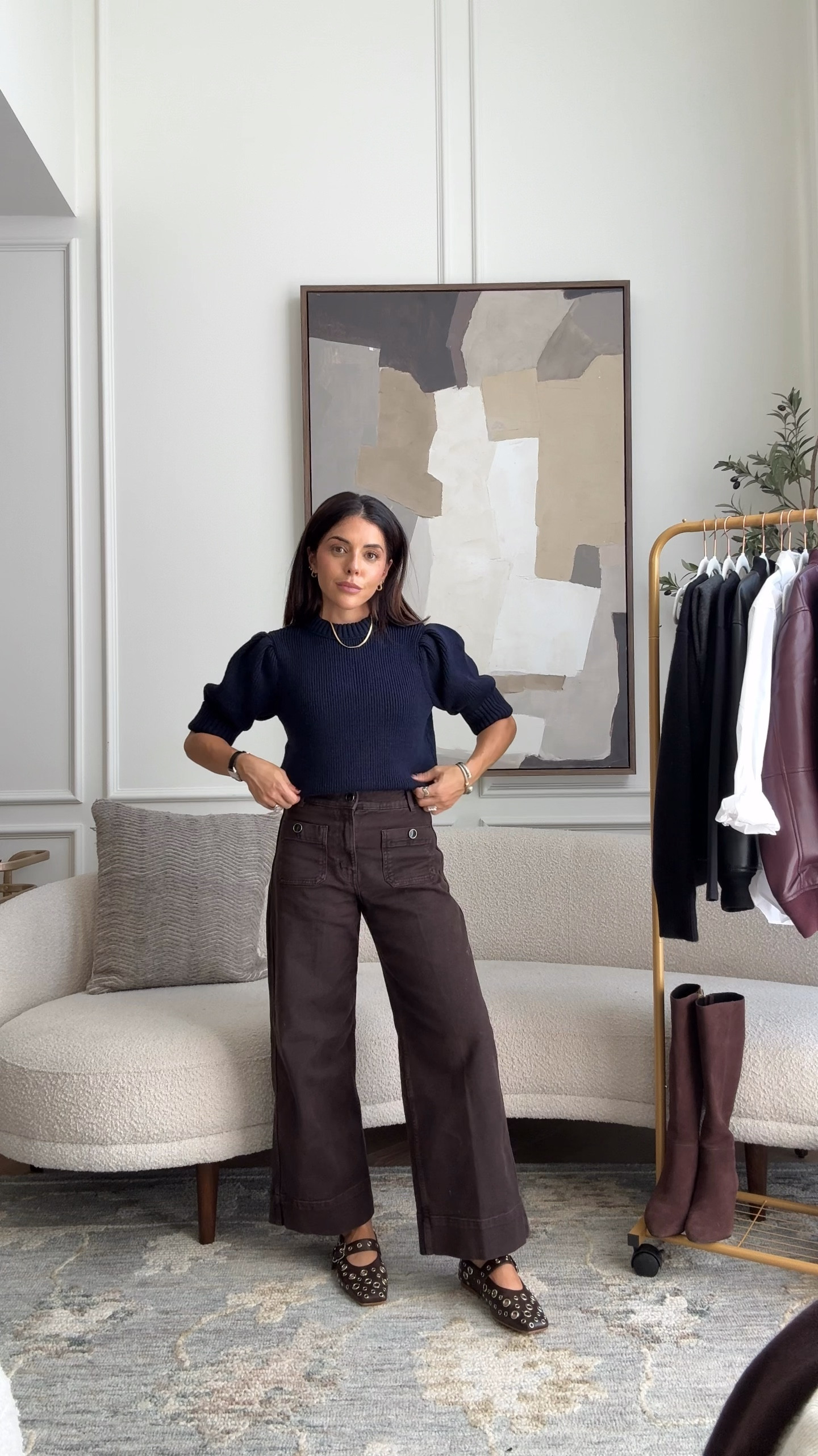 Size 4 jeans 
Size XS top 
Size small handbag 

#LTKcanada #LTKjeans