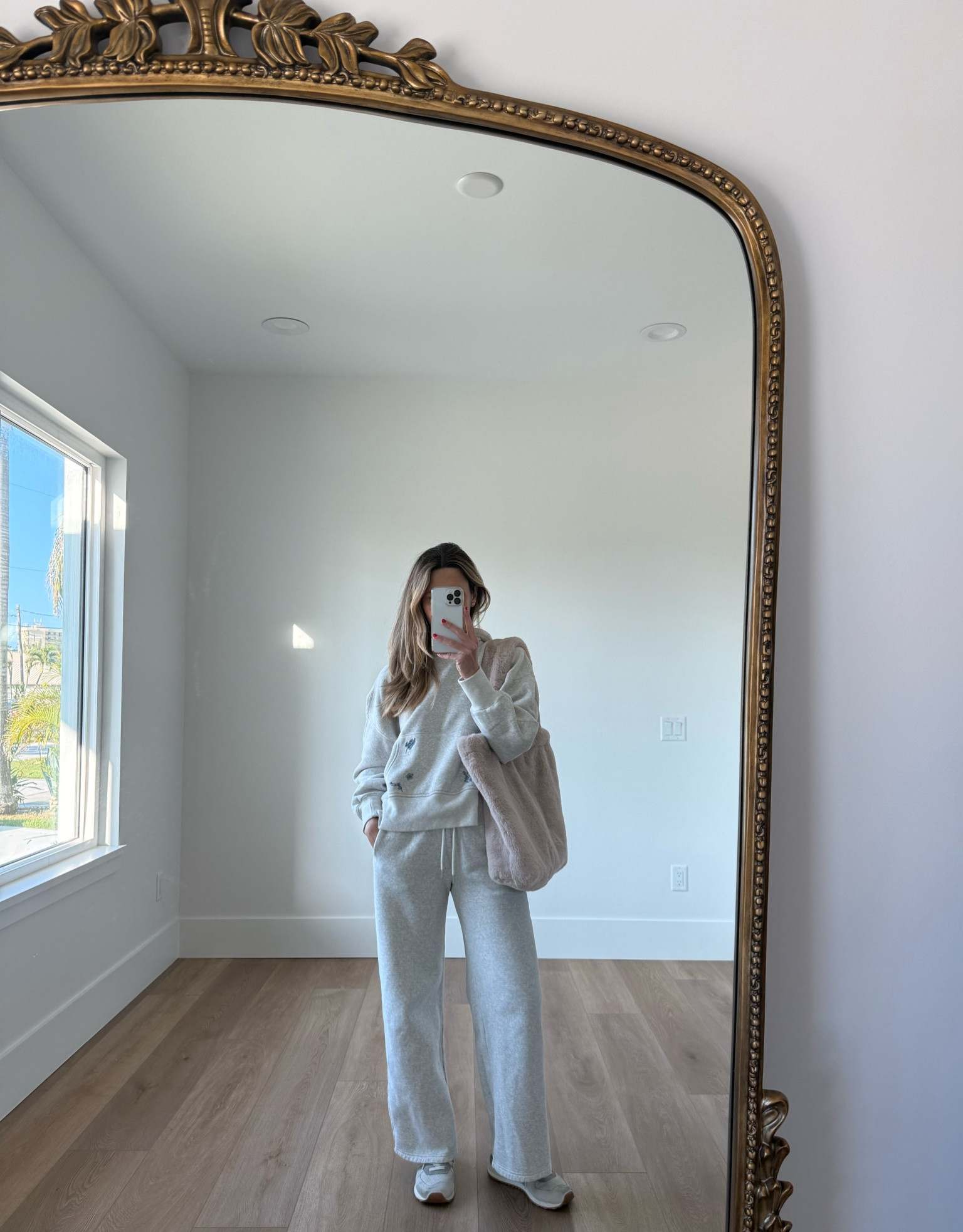 Travel outfit • sweatpants 