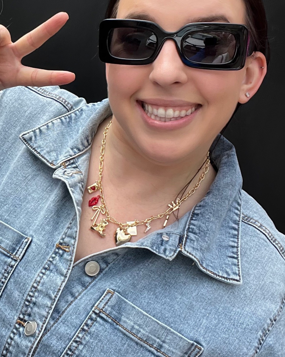 Chunky gold charm necklace / Walmart finds / gold jewelry

#LTKFindsUnder50 #LTKSaleAlert #LTKStyleTip