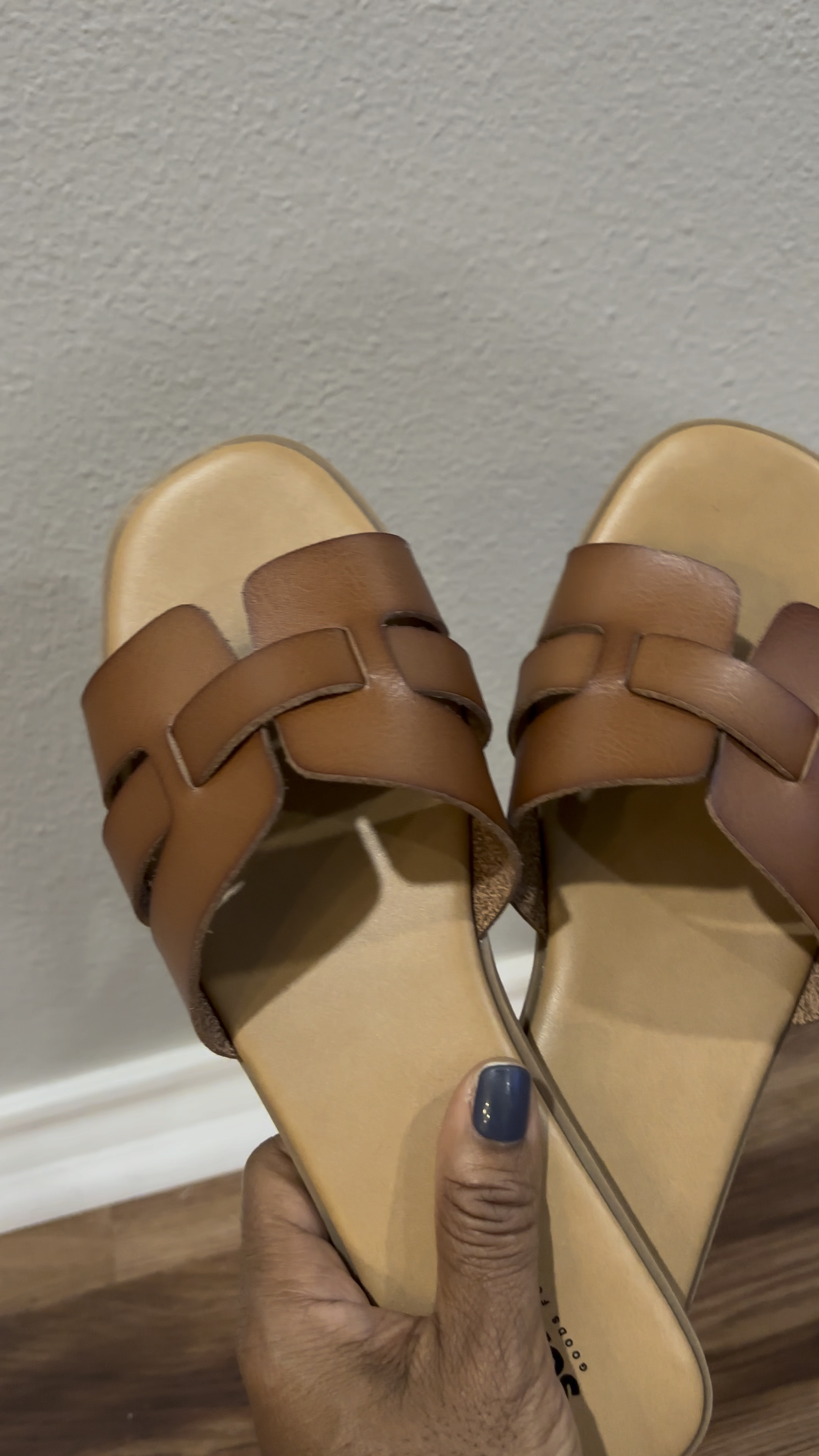 The cutest flats at an amazing price! Should we say affordable dupe?! Don’t miss out!!! #summerssndals #slides #springsandals

#LTKstyletip #LTKfindsunder50 #LTKworkwear