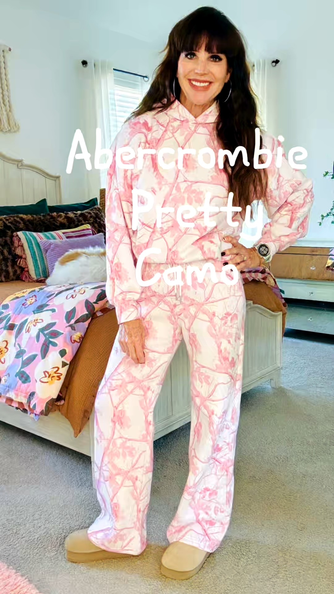 I’m finally wearing sweats!   It’s been so hot in Texas but we just got a chill and I was so thrilled to wear these beautiful camo sweats!!  The prettiest camo around!  

#LTKActive #LTKSeasonal #LTKOver40