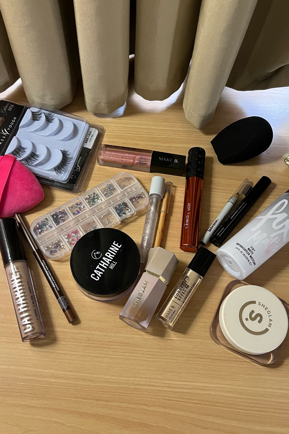Especial: maquiagens que levei para a viagem 💕

Com esse queridos eu sobrevivo tranquilamente 💅💛

Cupom de frete grátis + mimo especial no site do Boticário 
🏷️LRBRAZBOTIVERSO 

#LTKbrasil #LTKbeauty