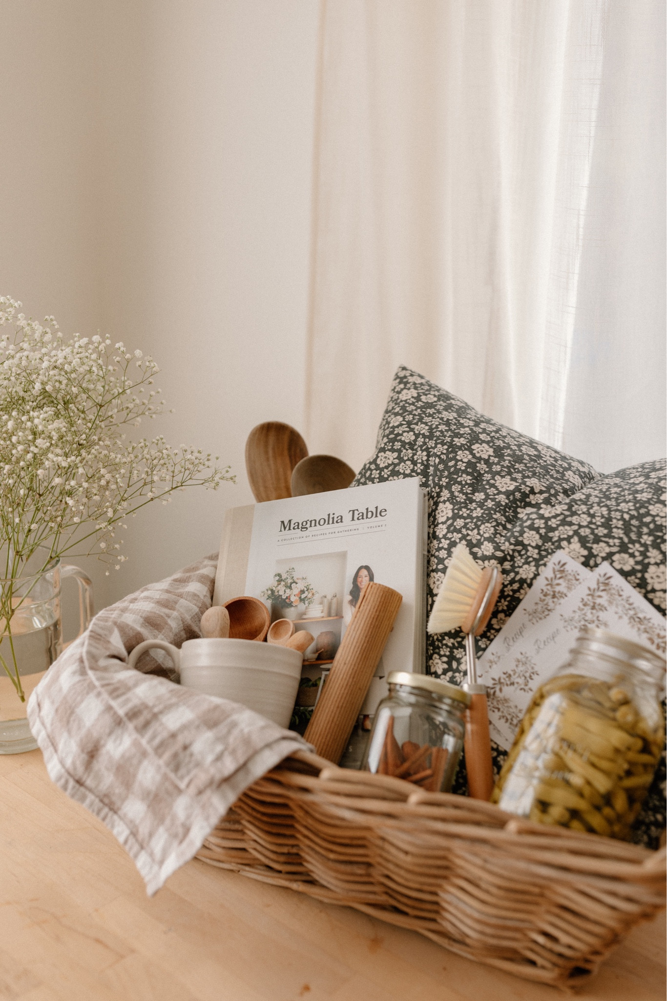 Cozy gift basket ideas for gift giving this season 🧺

#LTKHoliday #LTKSeasonal #LTKfamily