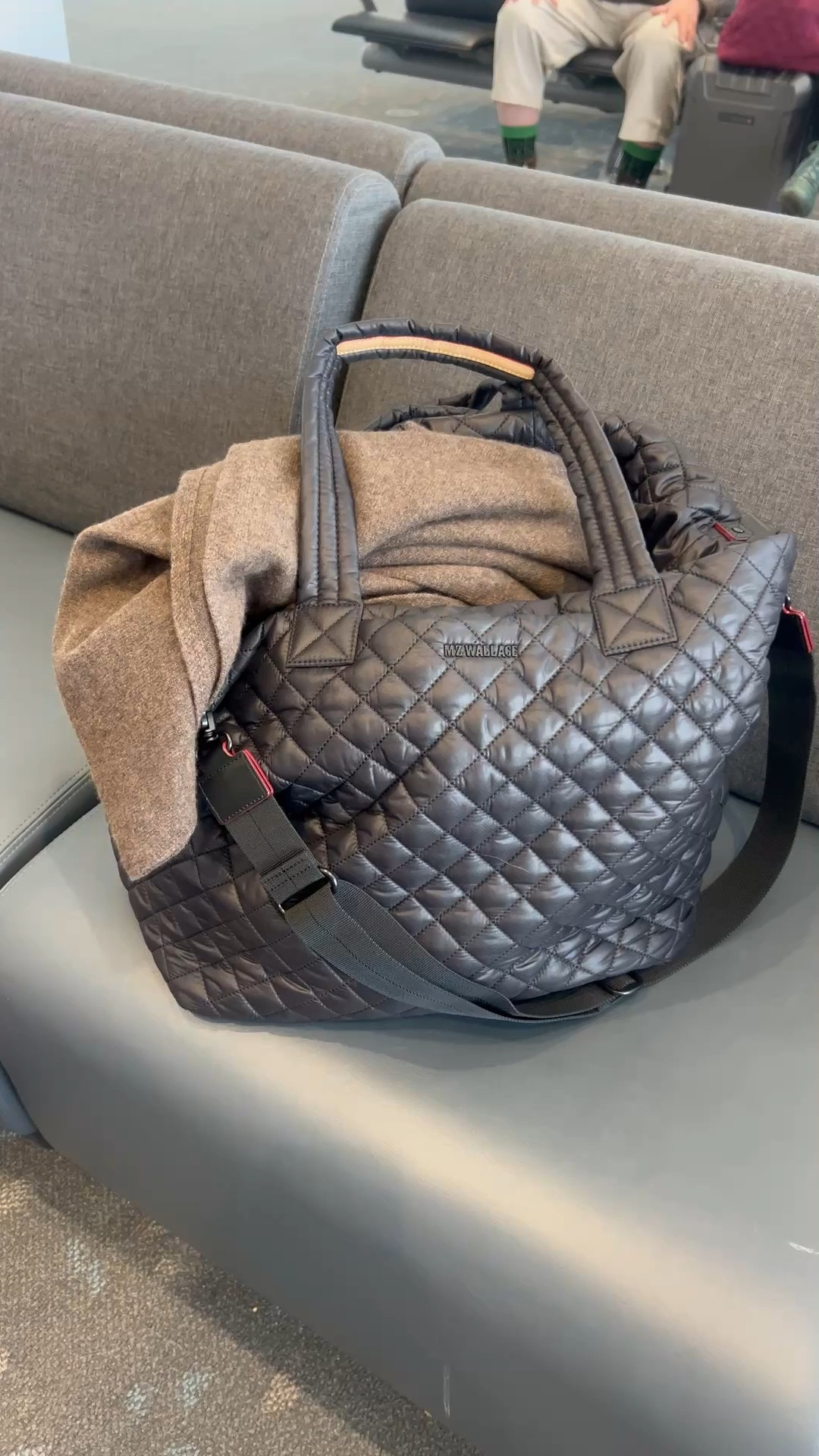  ✨Tap the bell, save and ❤️ for over 40 fashion, midlife style, midsize fashion and luxury looks for less. 

Big enough for travel days, gym stops, and everyday life… but still polished enough that it doesn’t feel like you’re carrying a giant diaper bag.

Lightweight. Structured. And it holds everything without losing its shape.

This is the kind of piece that makes life easier while still feeling elevated.

Also linked a look for less version too!

👑"Helping you look good, feel good!" - Lindsey Denver

Spring looks, Midlife style for real women who want to feel confident again. Over 40 fashion and over 50 style that works with changing bodies, perimenopause shifts, and real life. Think midsize fashion, Gen X style and up, body confidence, and mom outfits that feel polished, comfortable, and elevated...because style over 45 and over 50 should feel effortless, not stressful. 


Follow my LTK @Over40andmidlife on the @shop.LTK app to view this post and get my exclusive app-only content!

#liketkit #LTKMidsize #LTKOver40 #LTKTravel
@shop.ltk
https://liketk.it/5ZowH