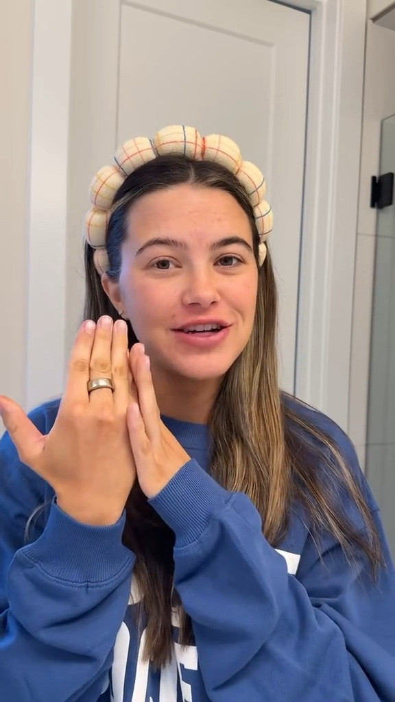 anytime I post a vid without makeup I get lots of comments like this hahah🤣 

 

#LTKFindsUnder50 #LTKBeauty #LTKStyleTip