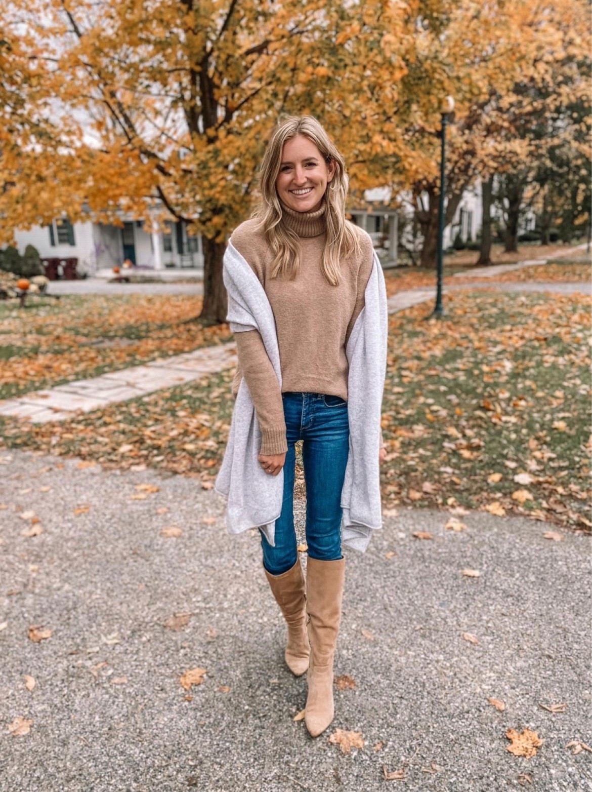 Cashmere wraps are my MUST have for fall. I linked my exact one, I’ve had for years and a few other similar options. You’ll be surprised how much you wear this and I’ll be sharing inspo all season long 