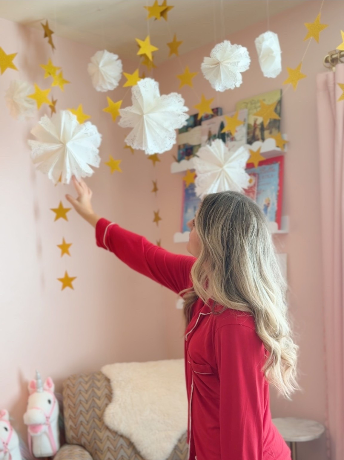DIY Doily Snowflakes

#LTKHoliday