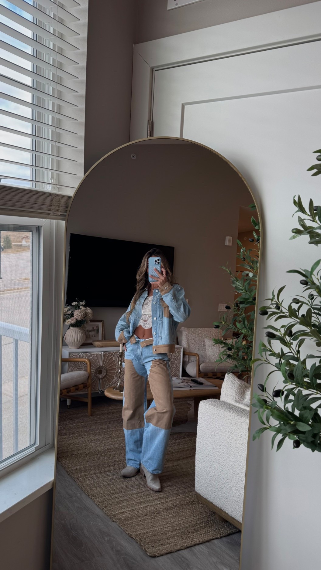 24 jeans 
small jacket! 