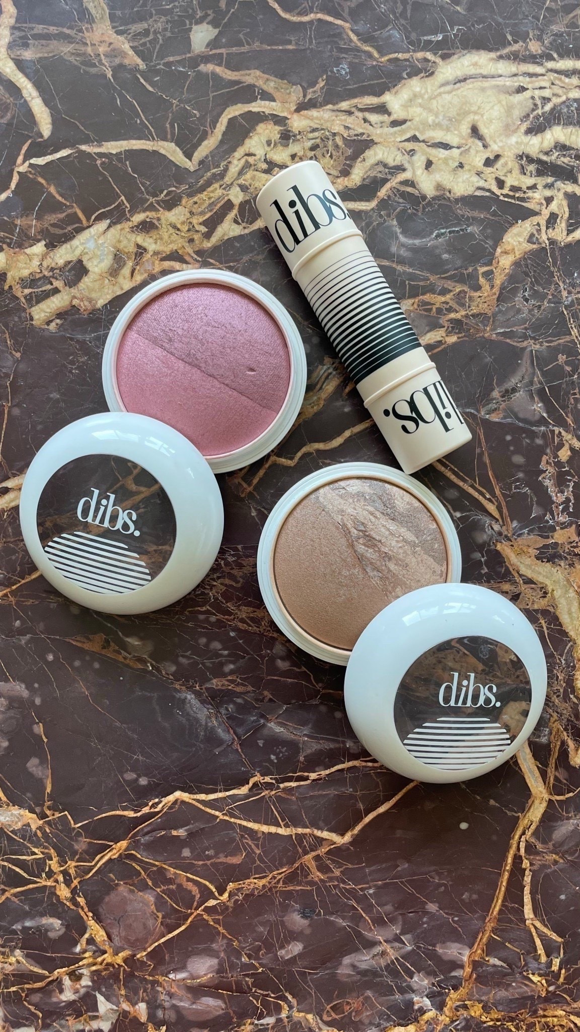 Some of my fav new makeup products!

Blush - bronzer - travel makeup - bronzer stick - highlighter

#LTKBeauty #LTKGiftGuide