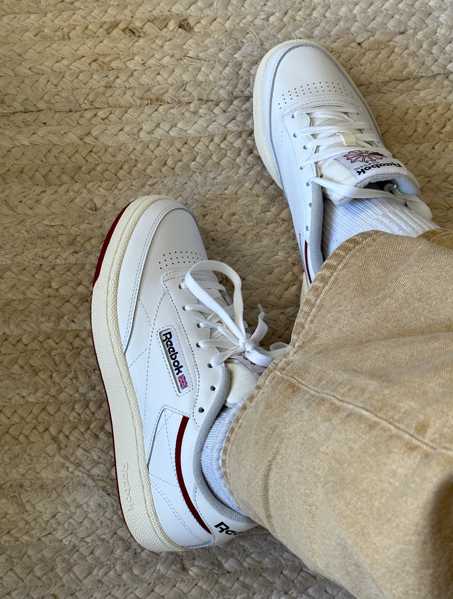 Best white sneakers, I ordered MEN SIZE 7 

#LTKGiftGuide #LTKstyletip #LTKfindsunder50