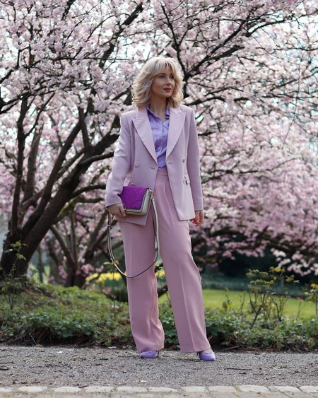 Anzug in Pastellfarben. Rosa Töne für den Frühling 🌸 

#LTKover40 #LTKstyletip #LTKGiftGuide