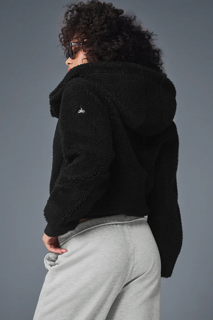 Foxy Sherpa Jacket - Black | Alo Yoga (US)