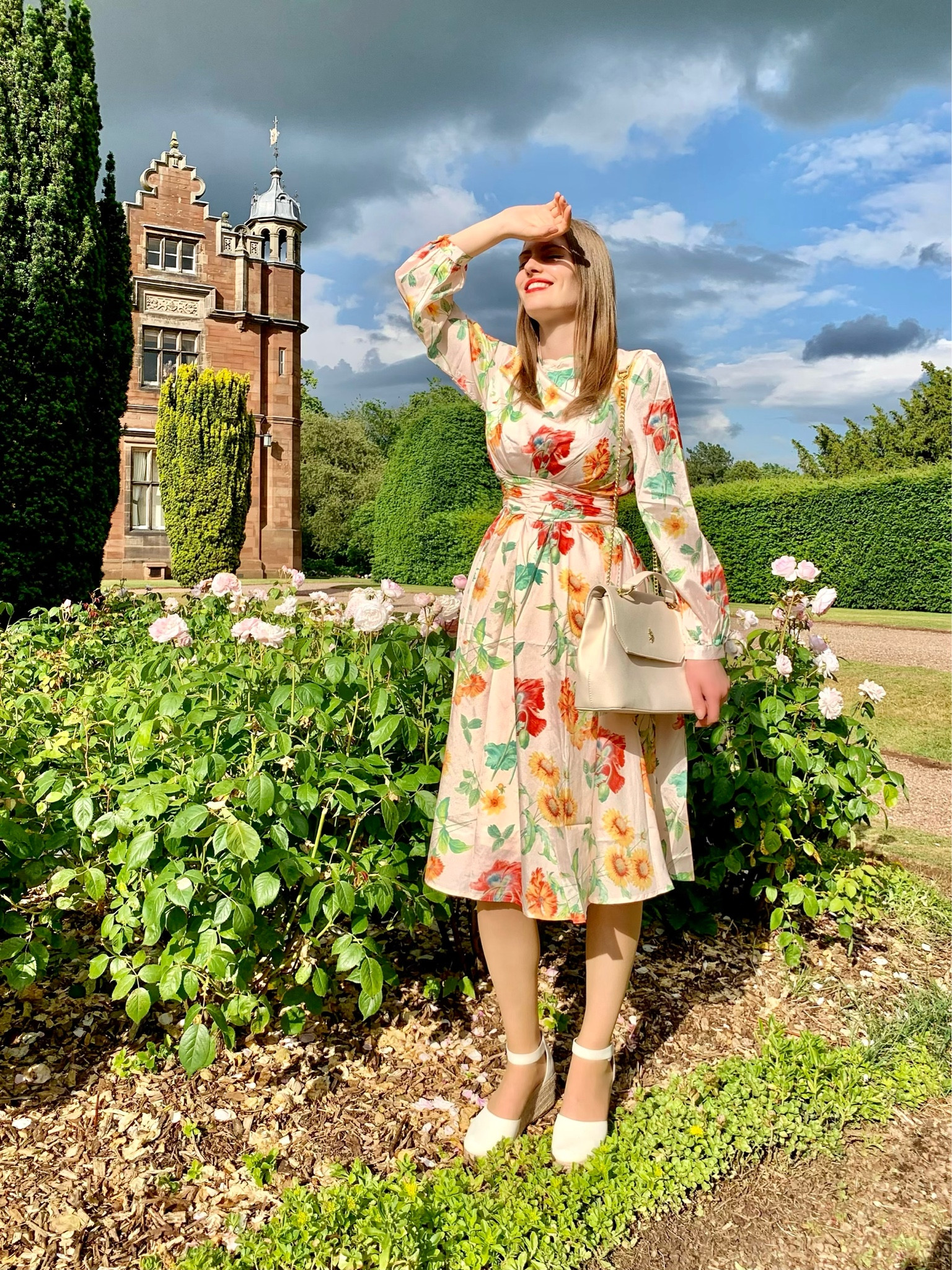 Lovely floral dress by Retro Stage 🍃☀️

Vintage style vintage dress summer dress wedding guest dress bridesmaid dress romantic look summer fashion inspiration retro dress retro fashion 

#LTKstyletip #LTKSeasonal #LTKunder100