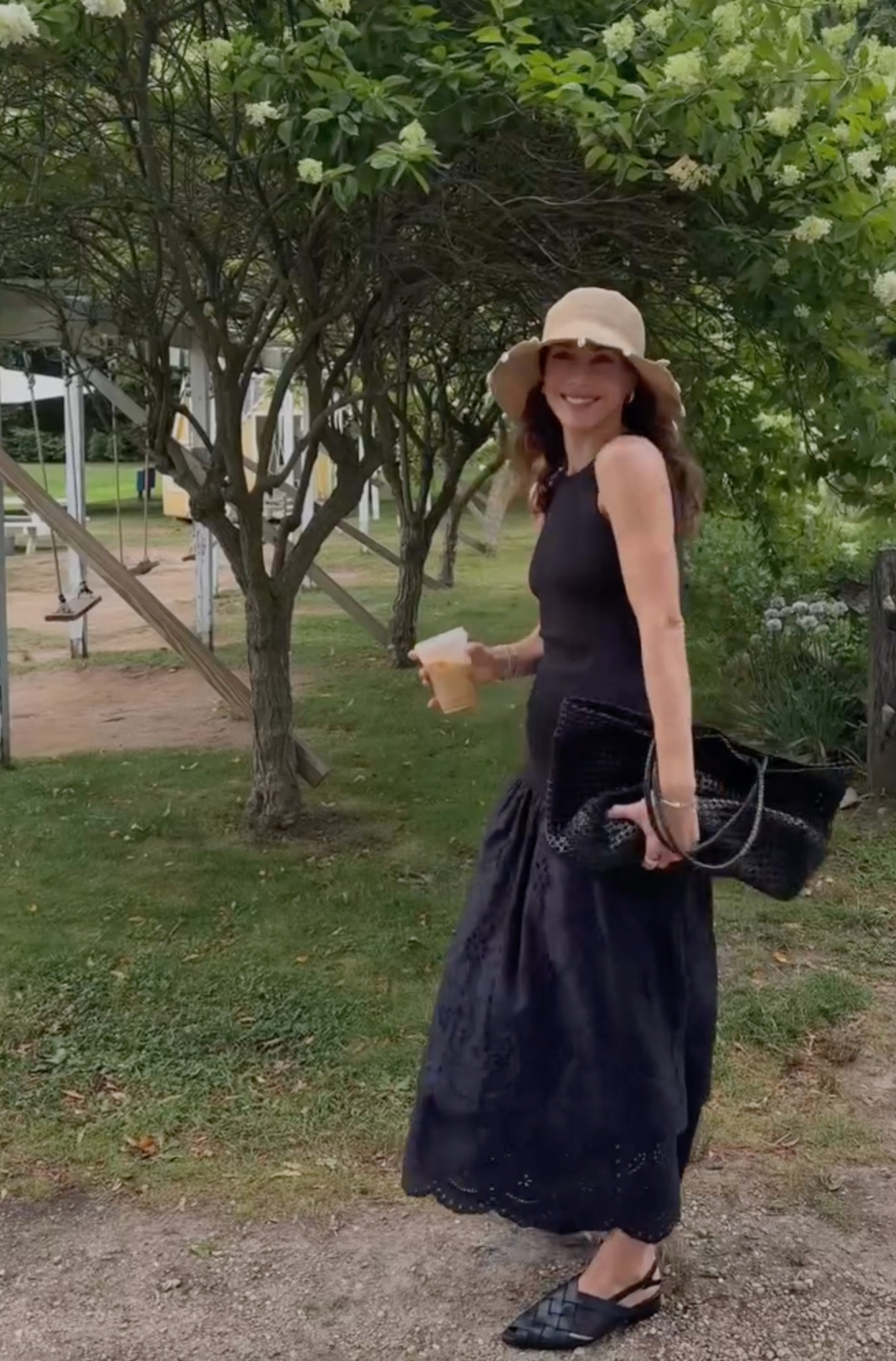 Weekends in the Hamptons mean slow mornings, long lunches, and a carry on full of Rails dresses. Easy looks that feel like vacation, even when you’re just running errands. 

 #LTKSeasonal #LTKStyleTip #LTKTravel