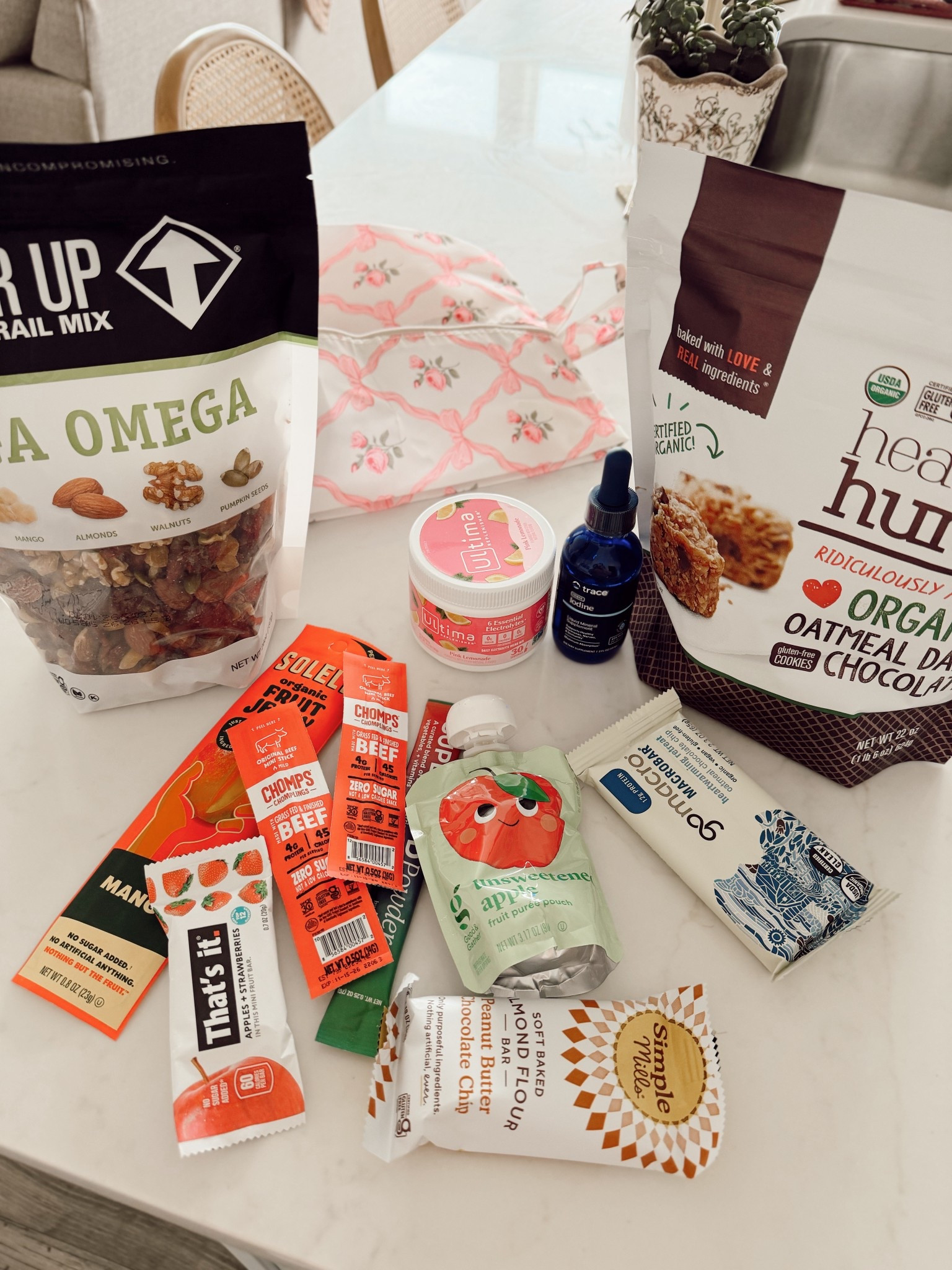 packing my bags for the birth center - linking what I’m bringing as well as some cheese sticks, and some bananas 🍌 I’ll toss in the day of

#LTKmorningroutine #LTKmomlife #LTKBump