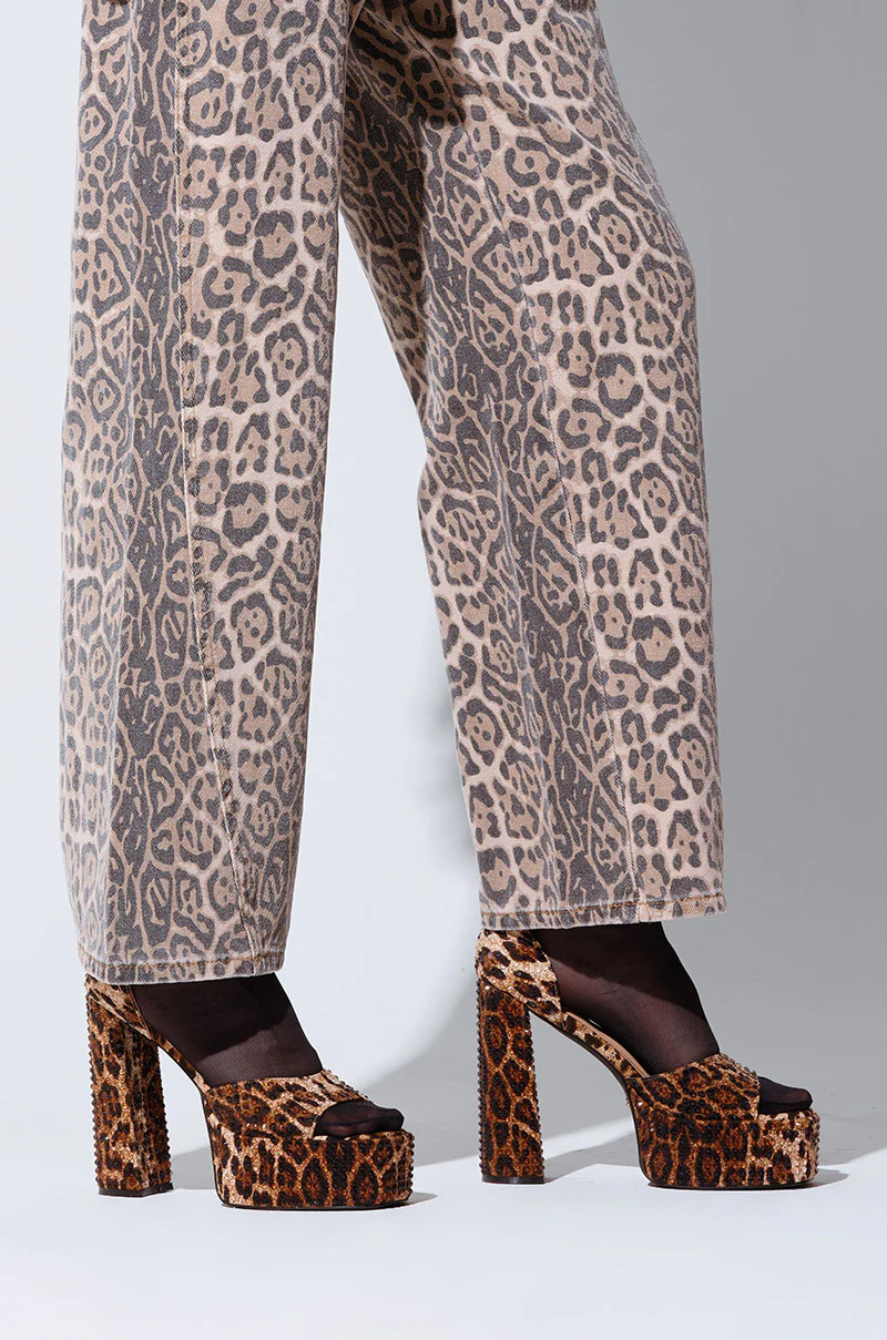 AZALEA WANG WILMORE LEOPARD CHUNKY SANDAL | AKIRA
