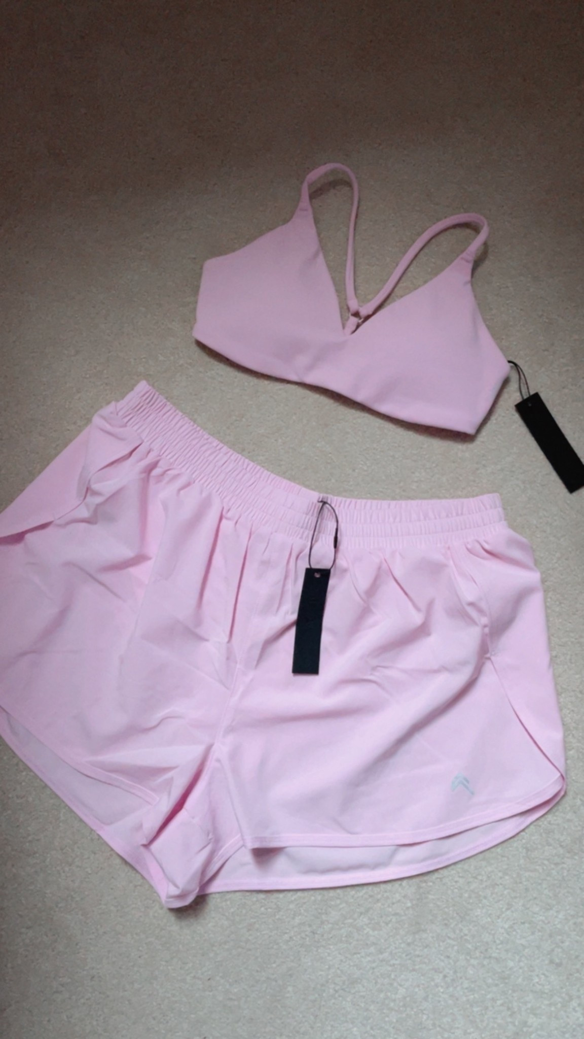 gym outfit
 set @oneractive

#LTKspring #LTKstyletip #LTKfitness