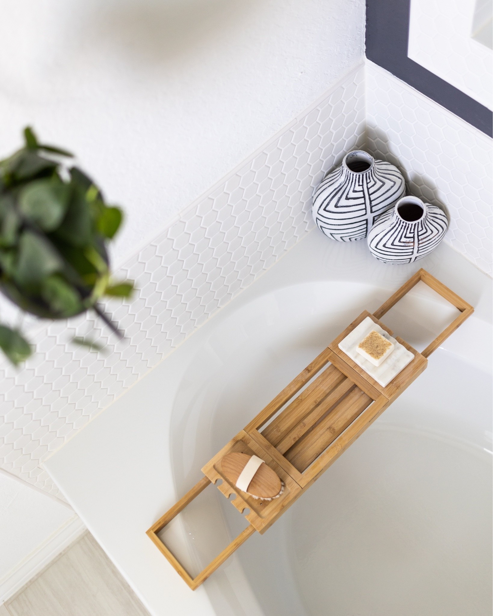 Absolutely obsessed with this bathtub caddy 🤩 the perfect way to elevate your space and relax during your bath!

#LTKHome