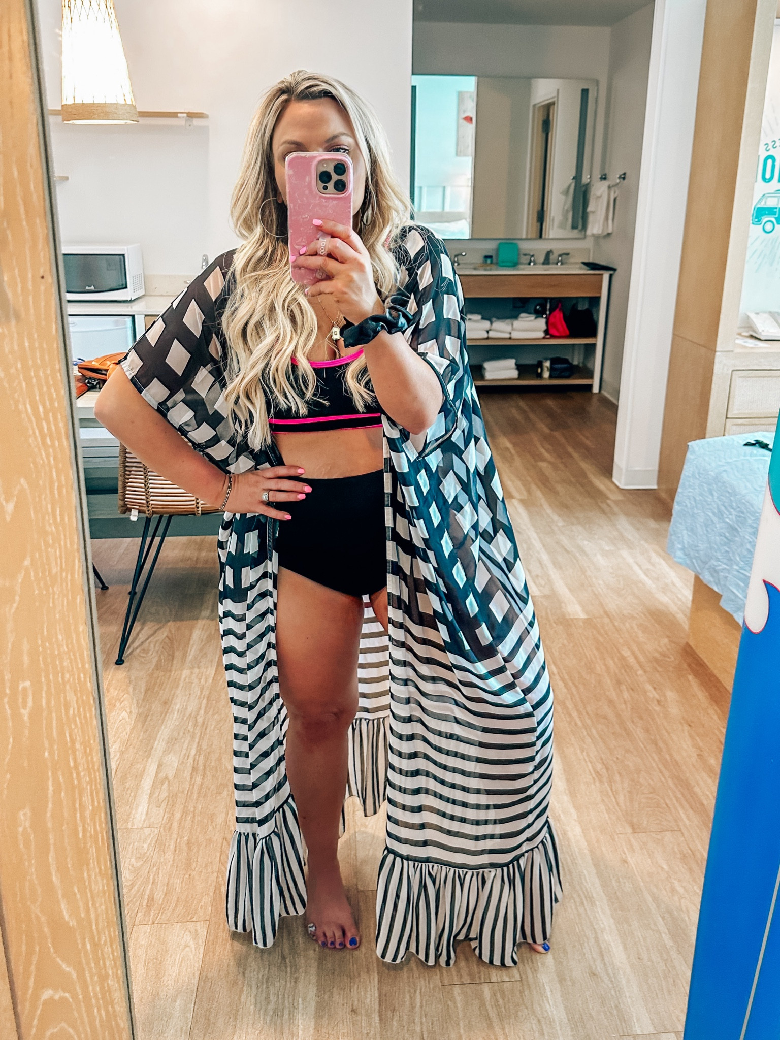 Curvy girl 2 piece - kimono - resort - swim - amazon swim - target - high waisted 

I didn’t like the bottoms of the Amazon set so I bought these target ones and 🙌

#LTKmidsize #LTKswim #LTKstyletip