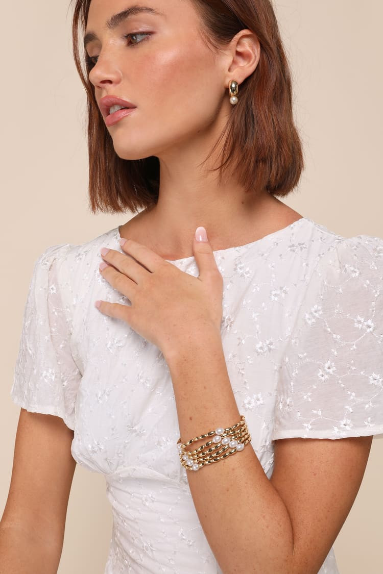 Total Glam Gold and Pearl Five-Piece Beaded Bracelet Set | Lulus