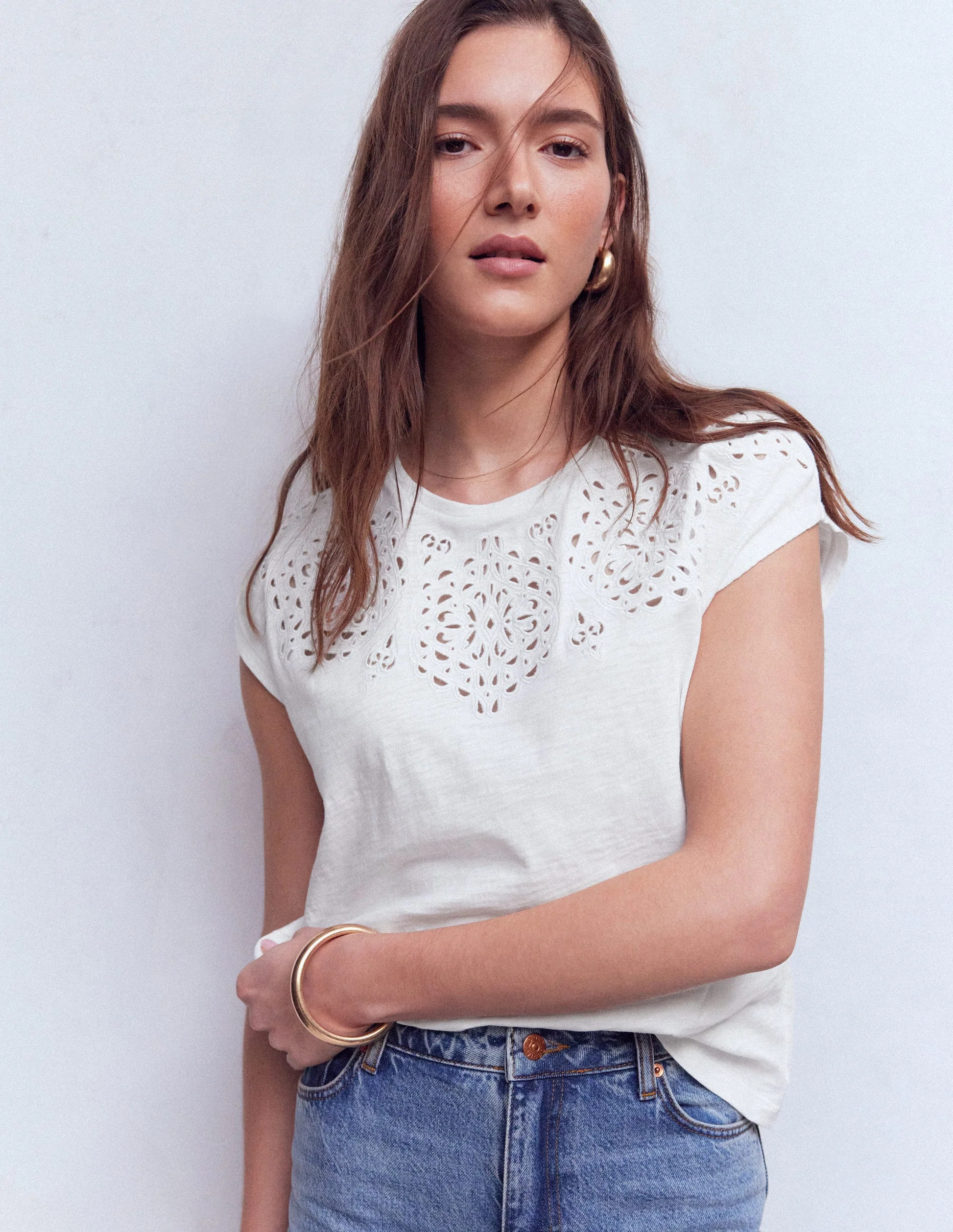 Willow Broderie T-shirt-Brilliant White | Boden (US)