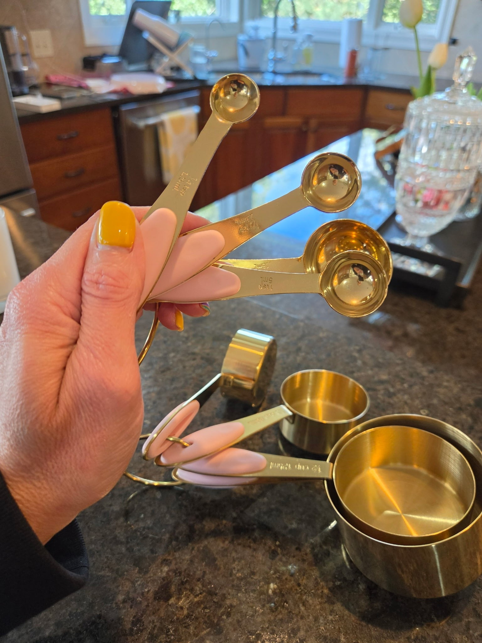 This makes cooking so much more fun! #parishiltoncooking

#LTKfoodie #LTKdayinmylife #LTKHome