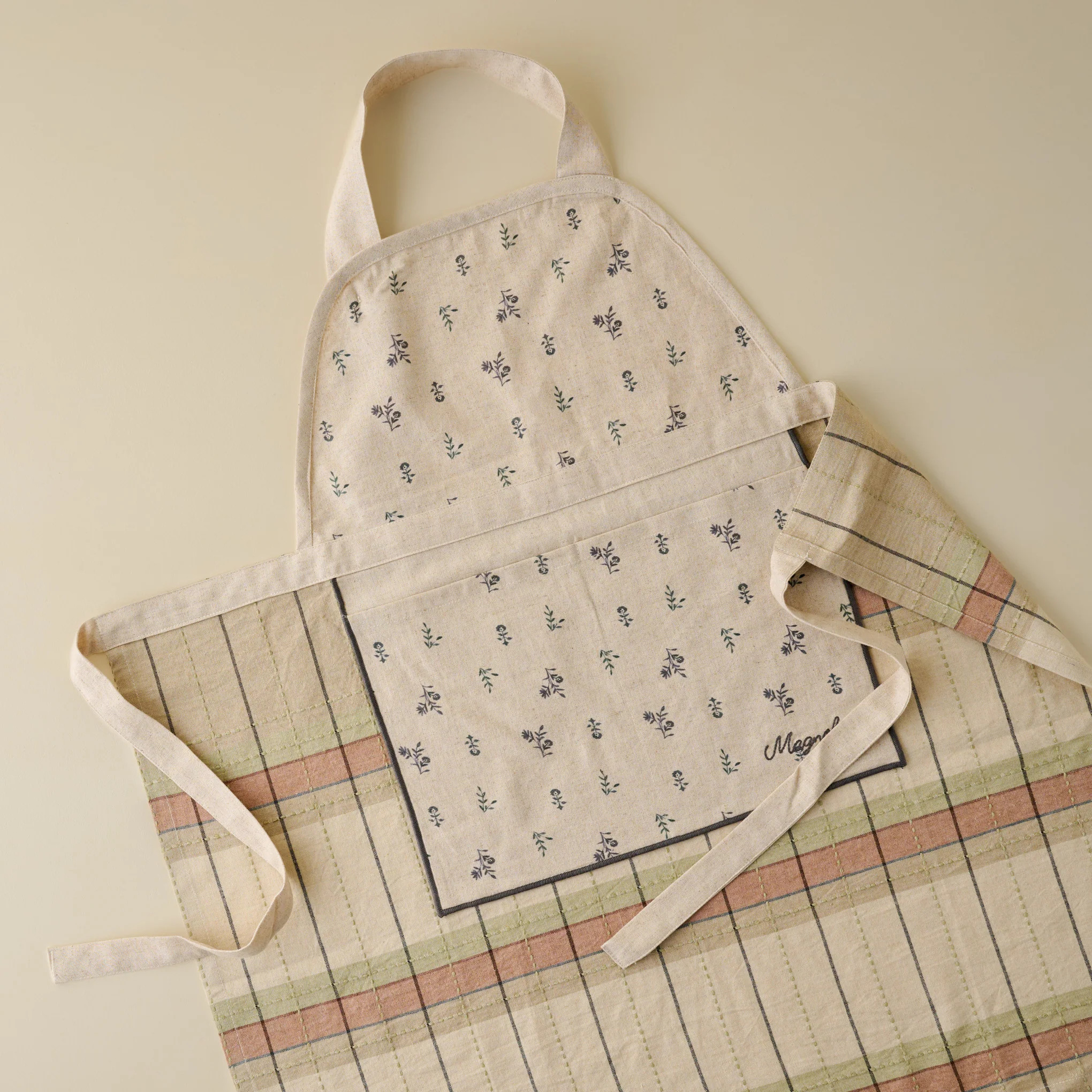 Magnolia Dawn Plaid Apron | Magnolia