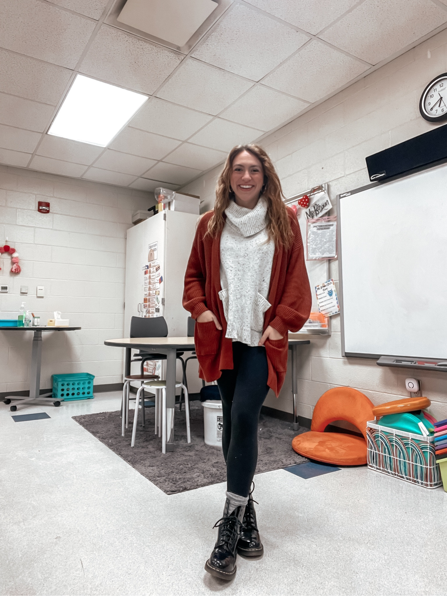 Teacher outfit, teacher style, teacher fashion, work outfits, workwear, winter work outfits, winter boots, winter sweaters, comfortable work outfits 

#LTKworkwear #LTKSeasonal #LTKfindsunder100