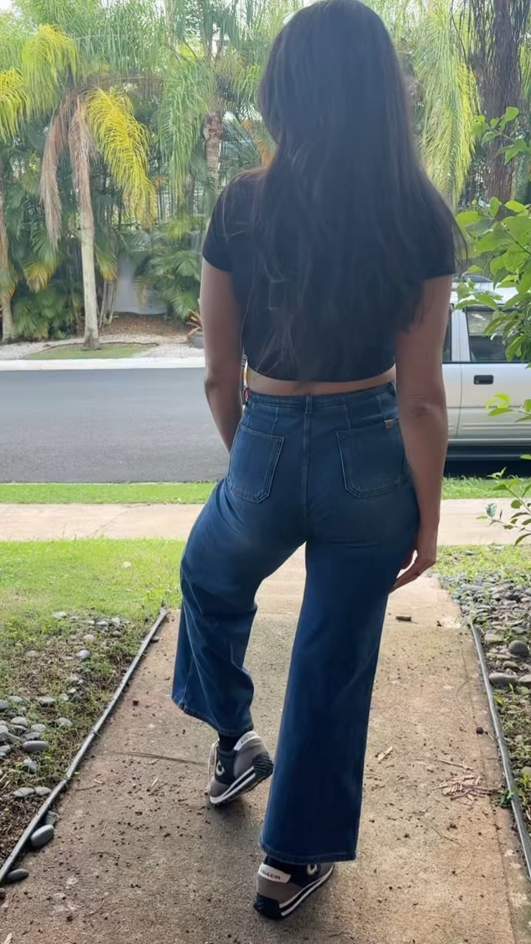 Estos jeans realmente me sorprendieron 🤩.
High-waist de verdad, cómodos y súper favorecedores. 
No me los quería quitar.

Usa el código SHEKYM0 para 15% de descuento en piezas a precio regular ✨
Link en mi bio.

Jeans Product ID: 02723445 color Estate Blue

#halara #flacidez #bienestar #giftedcollab #wellnessjourney 

#LTKgrwm #LTKootd #LTKTall