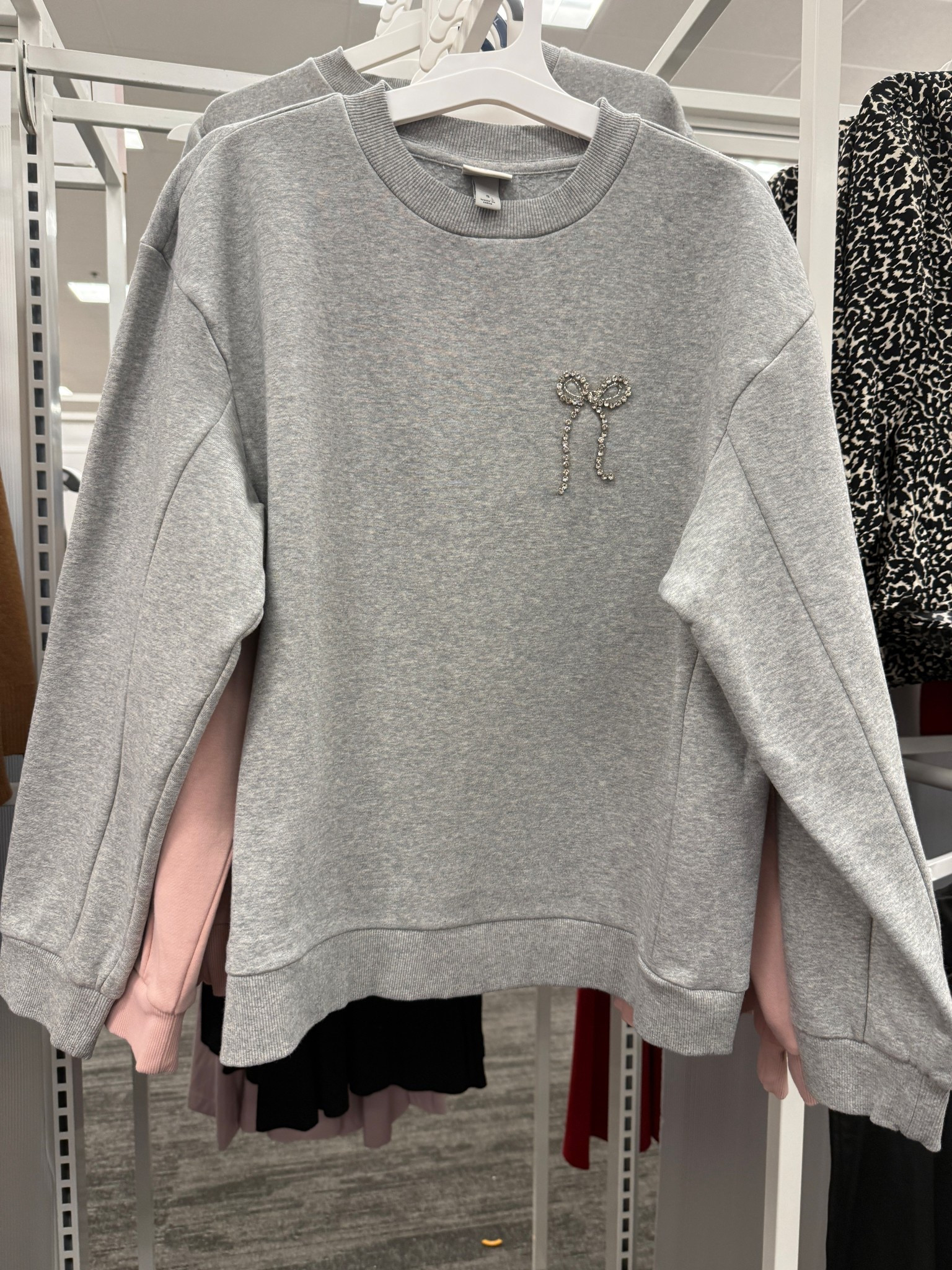 You know i love a good sweatshirt 

#LTKFindsUnder50 #LTKOver40