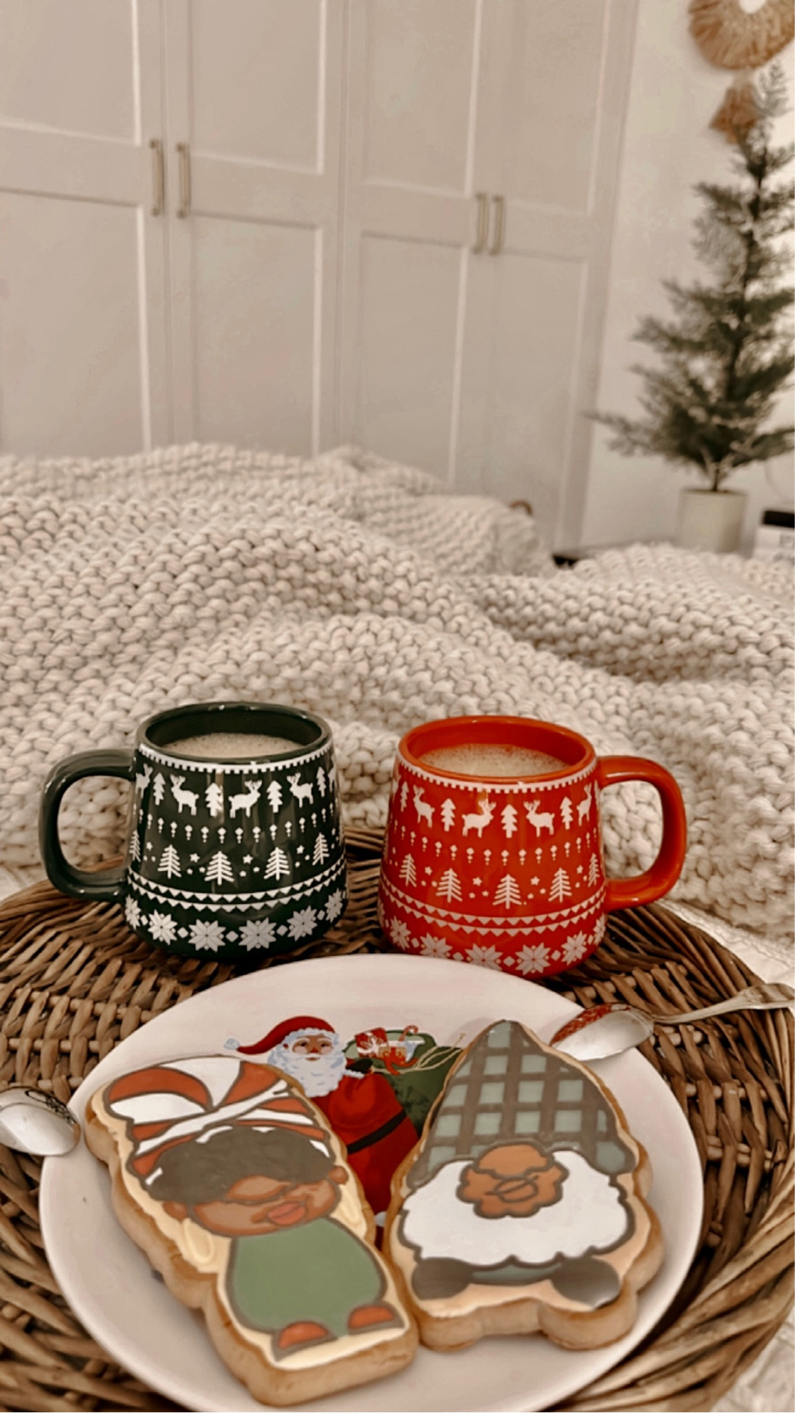 Christmas vibes ( gift guide )

#LTKhome #LTKHoliday #LTKSeasonal