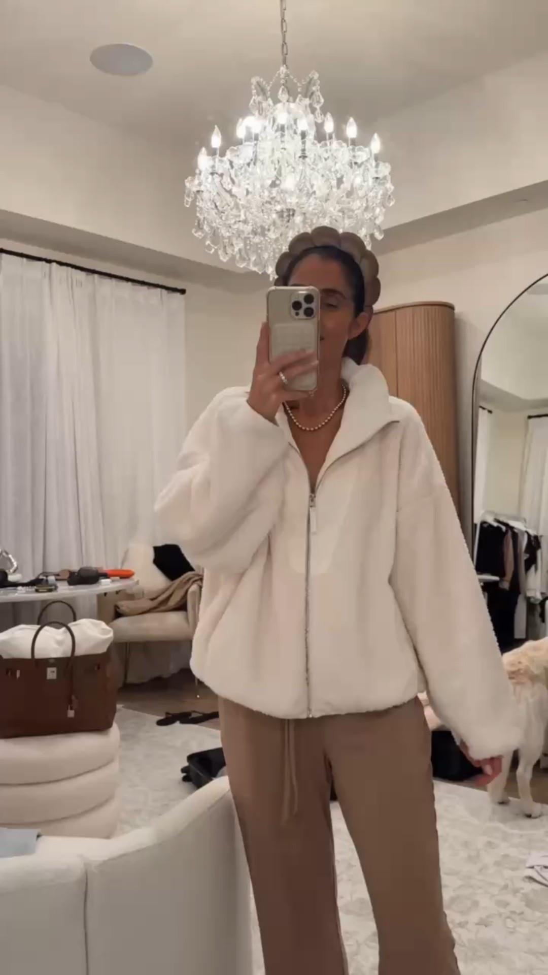 If you like cozy… but cute at the same time this fleece sweatshirt is so good! I recommend sizing up for an oversized look xx 
StylinByAylin, Aylin

#LTKStyleTip #LTKFindsUnder100 #LTKSeasonal