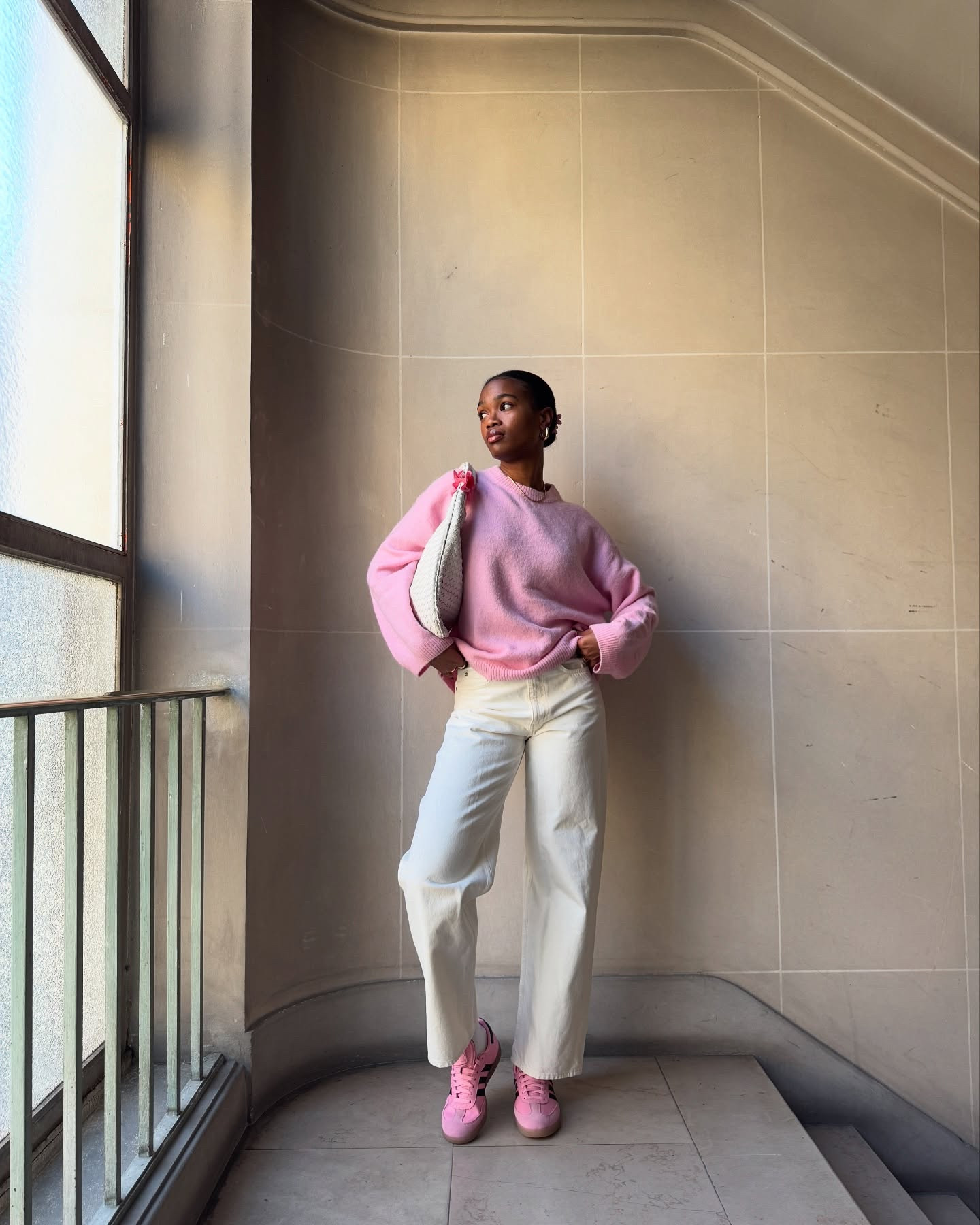 Spring things, pink thinks 🌸🎀🩷🌸
.
.
.
#springoutfits #streetstyle_daily #pinterestgirl