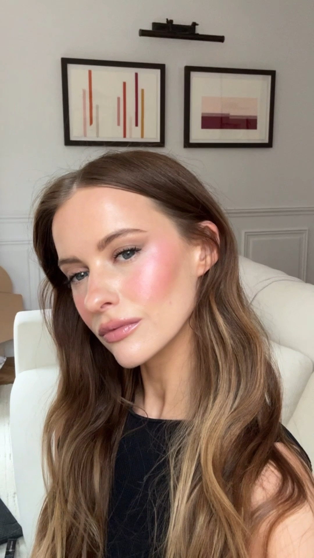 One of my favourite beauty brands for the longest time and they’re still innovating the beauty market. Look at this new blush and gloss! 
Concealer in 4
Bronzer in 90
Cheek tint shine on 53 and 50
Lip power matte 109 and lip power 114 to centre
Icy plumper in 33
Eye tint in 22m with 30m to line
Vertigo lift mascara 
Valentino brow trio in taupe 
Jones Road liner in mauve 


#LTKbeauty #LTKuk #LTKluxury