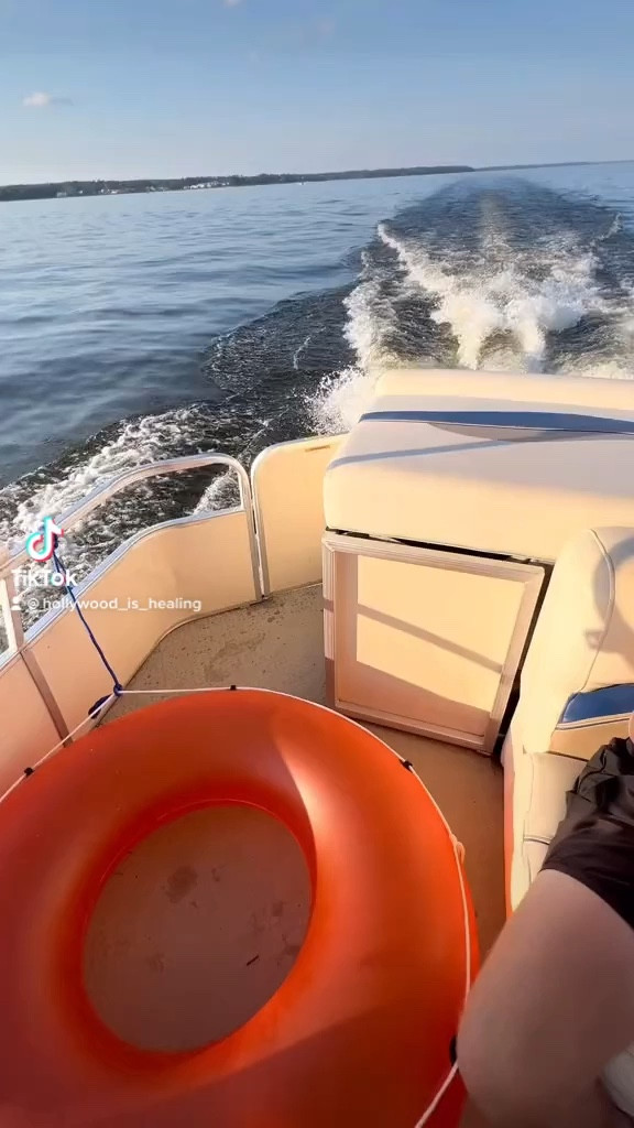 Missing the warm weather and boat days 🛟⚓️ Ban.do is always my go to for beach/ summer accessories. 

#LTKswim #LTKSeasonal #LTKitbag