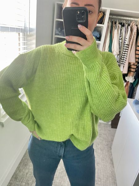 Hm new arrivals - love this green sweater! It’s so soft 

Hm finds
Spring finds
Spring colors
Green sweater 

#LTKsalealert #LTKstyletip