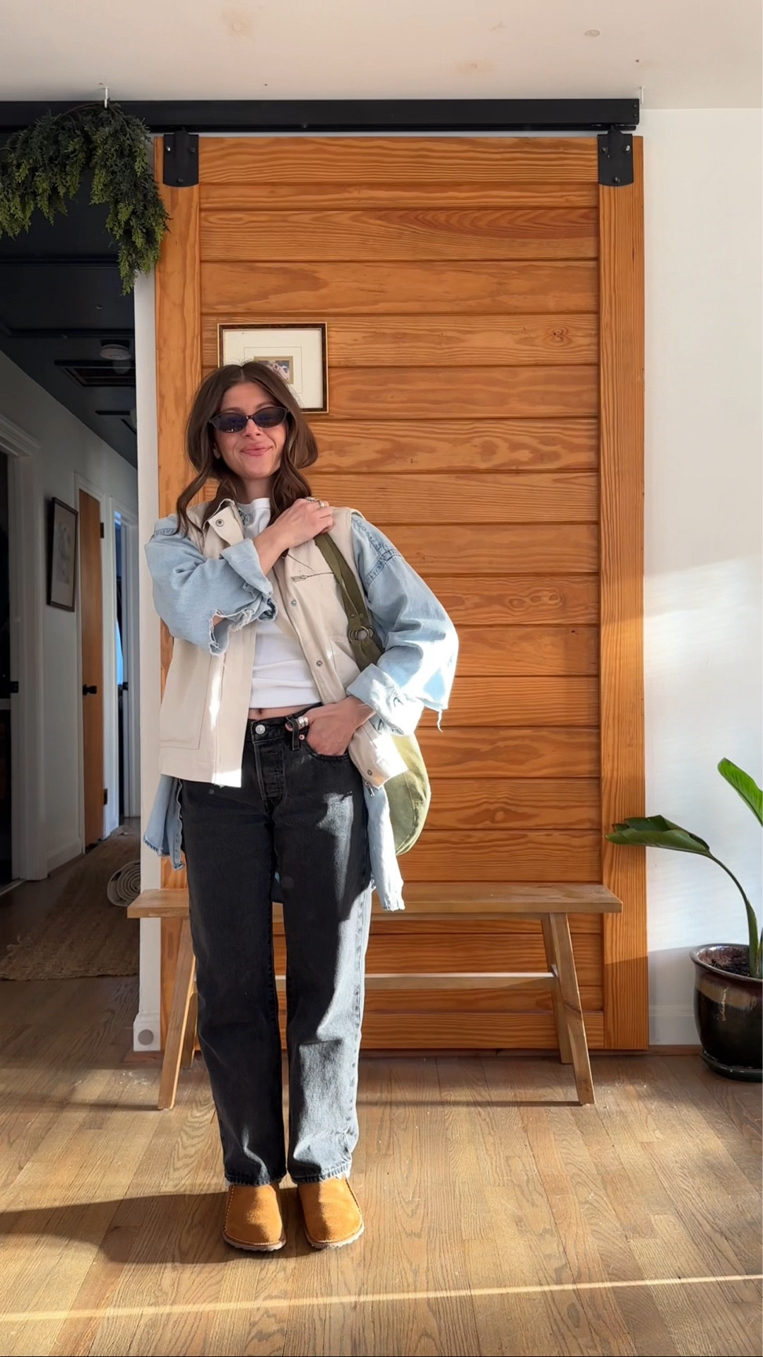 go-to outfit formula! favorite Levi’s, love this whole fit 🖤 denim shirt is vintage Ralph Lauren 