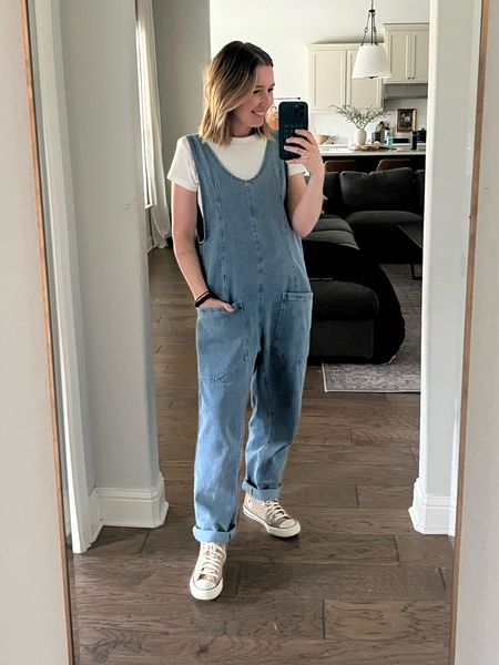 FP look for less roller jumper.

It is oversized so size down if you want it less baggy. I’m wearing a small!

Denim jumper | converse 