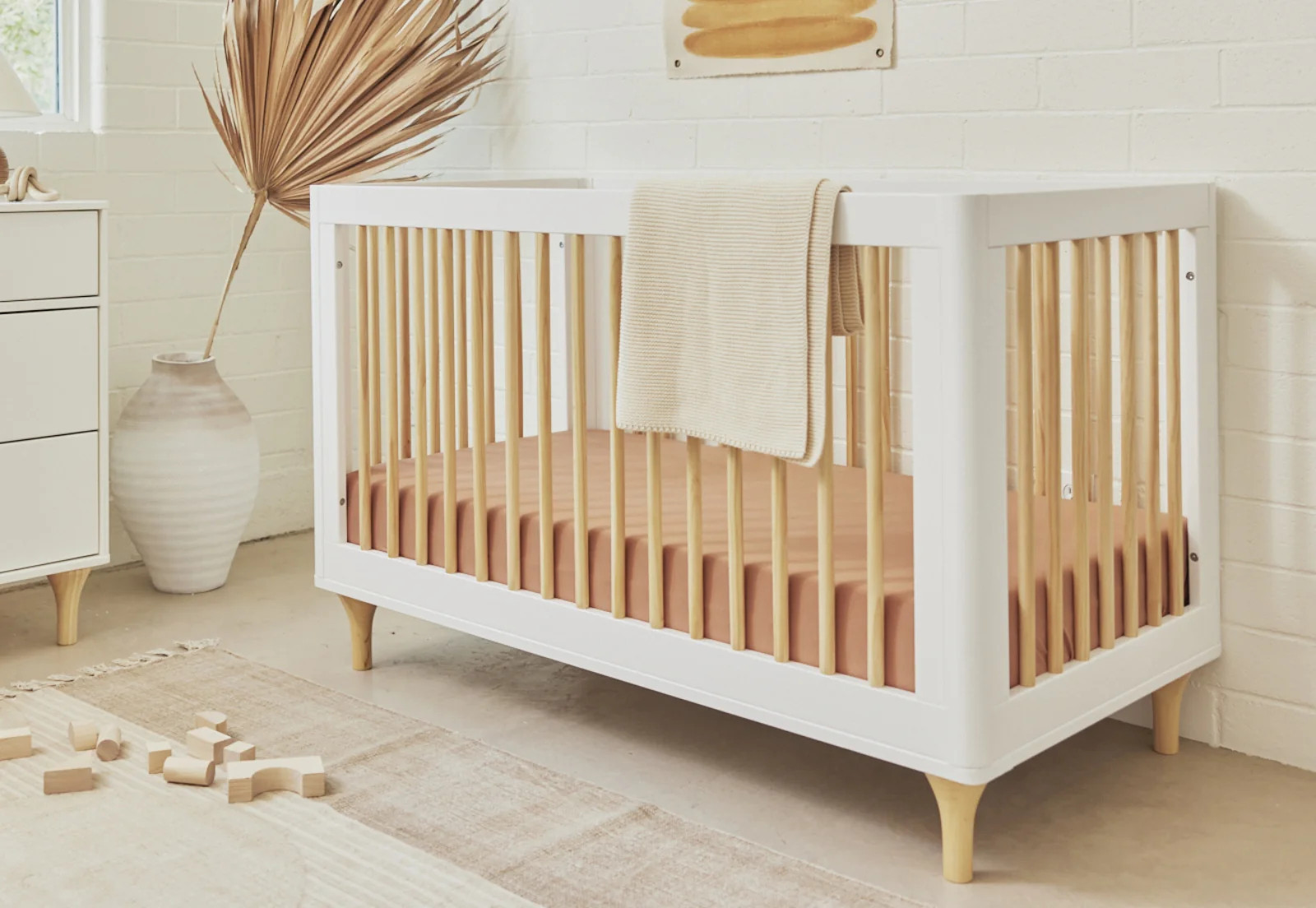 Lolly Convertible Crib | Newton Baby | Newton Baby, Inc.