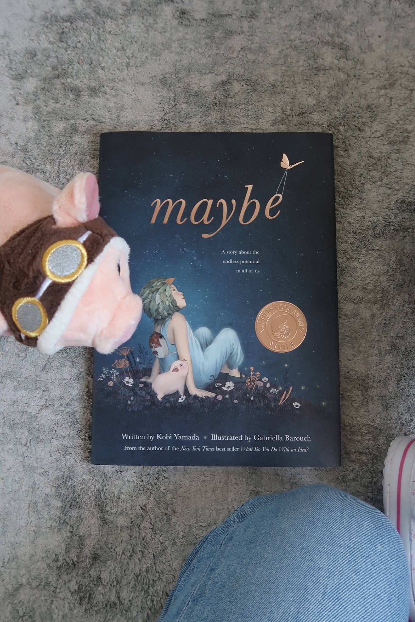 New book and stuffed animal set 🐷

#LTKkids