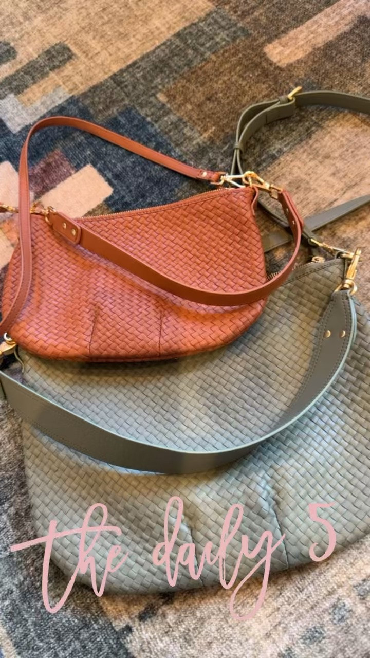 Daily 5…#4…The Quince Handbag! It comes in 2 sizes and several colors. Literally the best travel and everyday bags!!

#LTKdayinmylife #LTKstorytime #LTKTravel